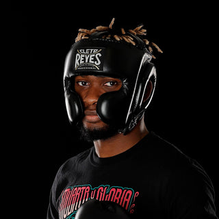 Casco Cleto Reyes con Protector de Mejillas