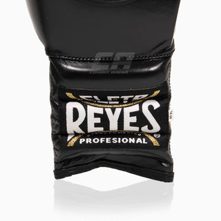 Guantes de boxeo Cleto Reyes Entrenamiento Tradicional CE4 Negro-plata con cordones