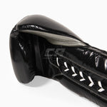 Guantes de boxeo Cleto Reyes Entrenamiento Tradicional CE4 Negro-plata con cordones