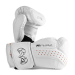 Guantillas de saco Rival RB10 Intelli-Shock Blanco