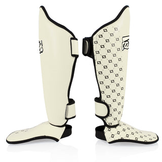 Espinilleras Fairtex Competición SP5 con parapiés Blanco