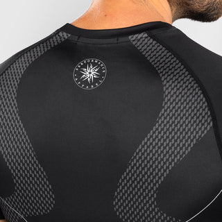 Rashguard Venum Nexus manga corta