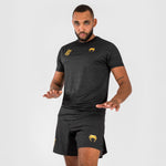 Camiseta Venum X Ares 2.0 Dry Tech Negro-oro