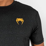 Camiseta Venum X Ares 2.0 Dry Tech Negro-oro