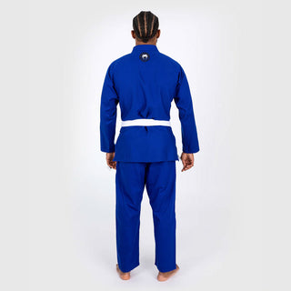 BJJ Gi Venum En primer lugar
