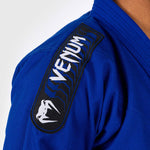 BJJ Gi Venum En primer lugar
