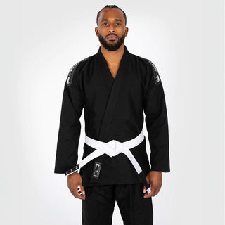BJJ Gi Venum En primer lugar