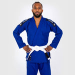 BJJ Gi Venum En primer lugar