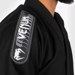 BJJ Gi Venum En primer lugar