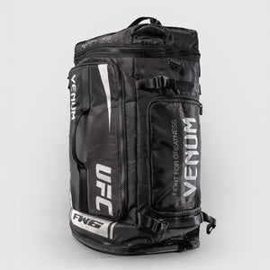Bolsa de deporte Venum UFC Fight Week Unity Negro-blanco