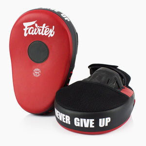 Guanti da passata Fairtex Maximized FMV13 Rosso-nero-Combat Arena