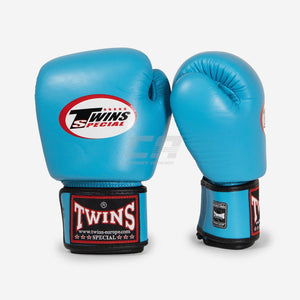 Guantes Muay Thai Twins Special BGVL 3 Azul claro