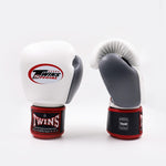 Guantes Muay Thai Twins Special BGVL4 Negro-blanco-gris-Combat Arena