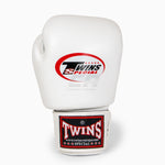 Guantes Muay Thai Twins Special BGVL3 Blanco