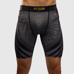Pantalones cortos de compresión Galactic 3.0 Negro-oro 