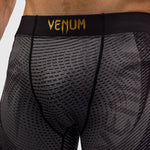 Pantalones cortos de compresión Galactic 3.0 Negro-oro 