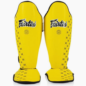 Espinilleras Fairtex Competición SP5 con protectores de pies Amarillo