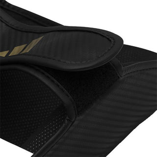 Espinilleras con parapiede Adidas Pro Kickboxing WAKO Negro-oro 