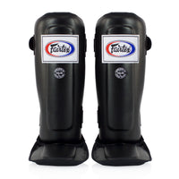 Espinilleras Fairtex SP3 de doble acolchado con protector de pies 