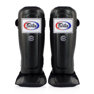 Espinilleras Fairtex SP3 de doble acolchado con protector de pies 
