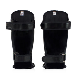 Espinilleras Fairtex SP3 de doble acolchado con protector de pies 