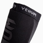 Espinilleras con protector de pies a media Venum Kontact 