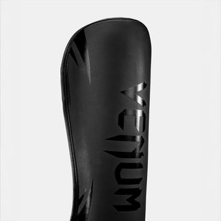 Espinilleras con Parapiede Venum Challenger Negro Black 