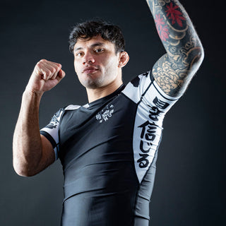 Rashguard Half Sumo Sugoi Ranked Blanco-Combat Arena