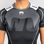 Rashguard Venum Adrenaline mangas cortas Negro-gris 