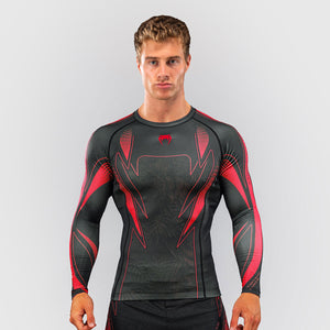Rashguard Venum Amazonia Reborn manga larga Negro-rojo-Combat Arena