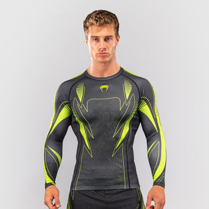 Rashguard Venum Amazonia Reborn mangas largas Negro-verde-Combat Arena