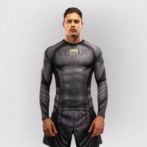 Rashguard Venum Galactic 3.0 mangas largas Negro-dorado-Combat Arena