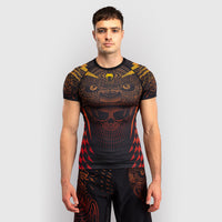 Rashguard Venum Quetzal Fury mangas cortas Negro-rojo-Combat Arena