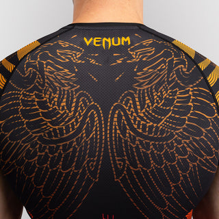 Rashguard Venum Quetzal Fury mangas cortas Negro-rojo 