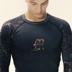 Rashguard Manto Free Hugs manga larga